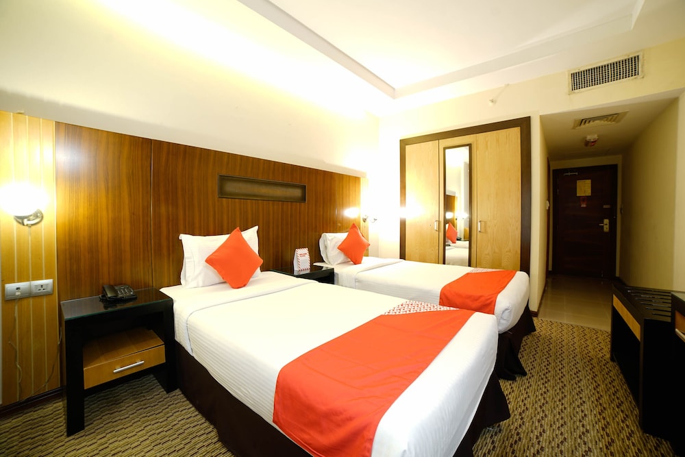 Sun & Sands Downtown Hotel 11