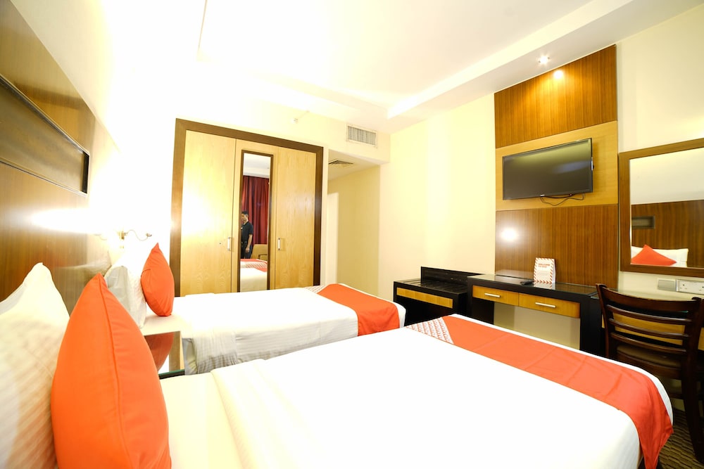 Sun & Sands Downtown Hotel 12