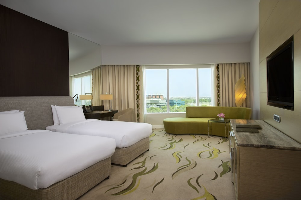 Millennium Al Rawdah Hotel 3