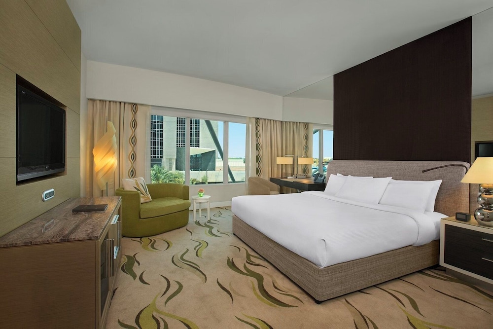 Millennium Al Rawdah Hotel 12
