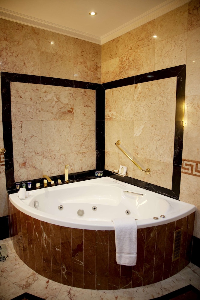 Sunday Hotel Al Barsha Dubai Mall of the Emirates 12