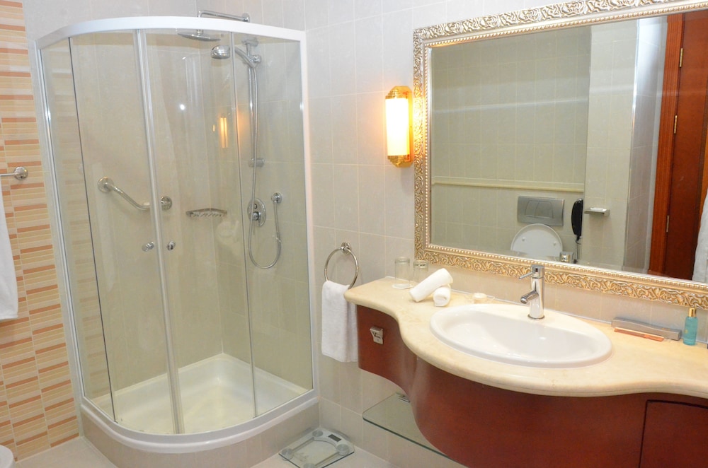 Sunday Hotel Al Barsha Dubai Mall of the Emirates 11