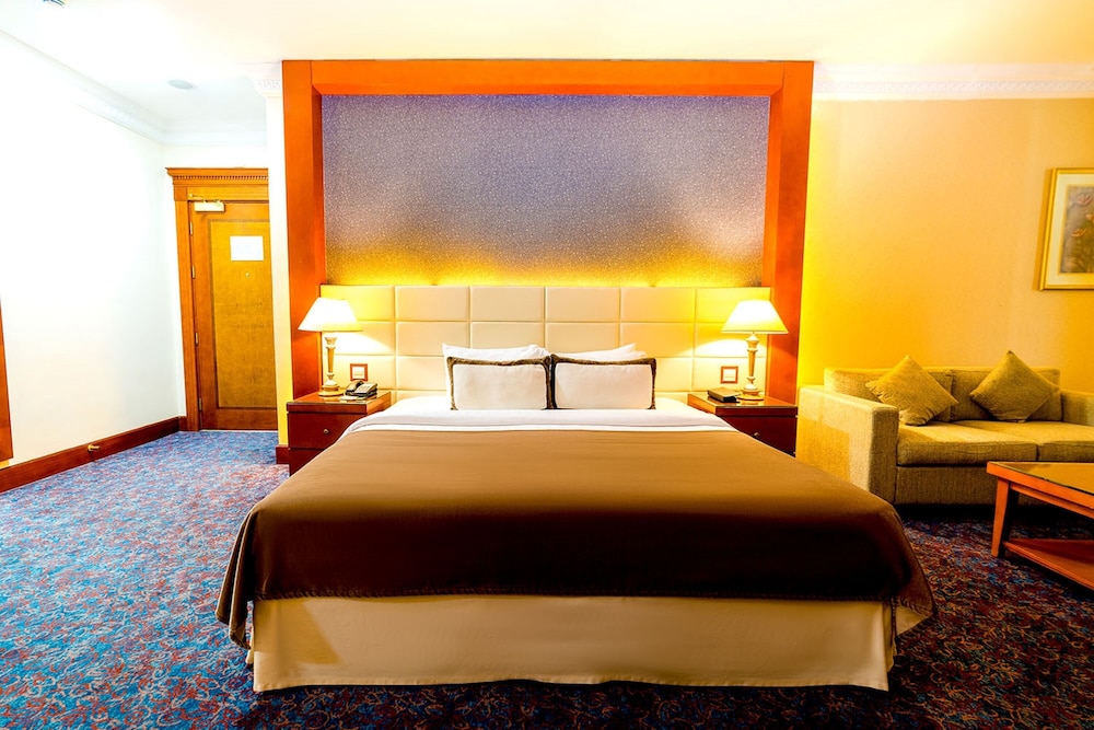 Sunday Hotel Al Barsha Dubai Mall of the Emirates 6