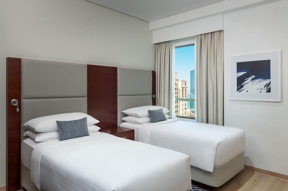 Sheraton The Walk, Dubai 13
