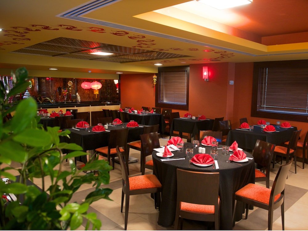 Citymax Hotel Sharjah 12