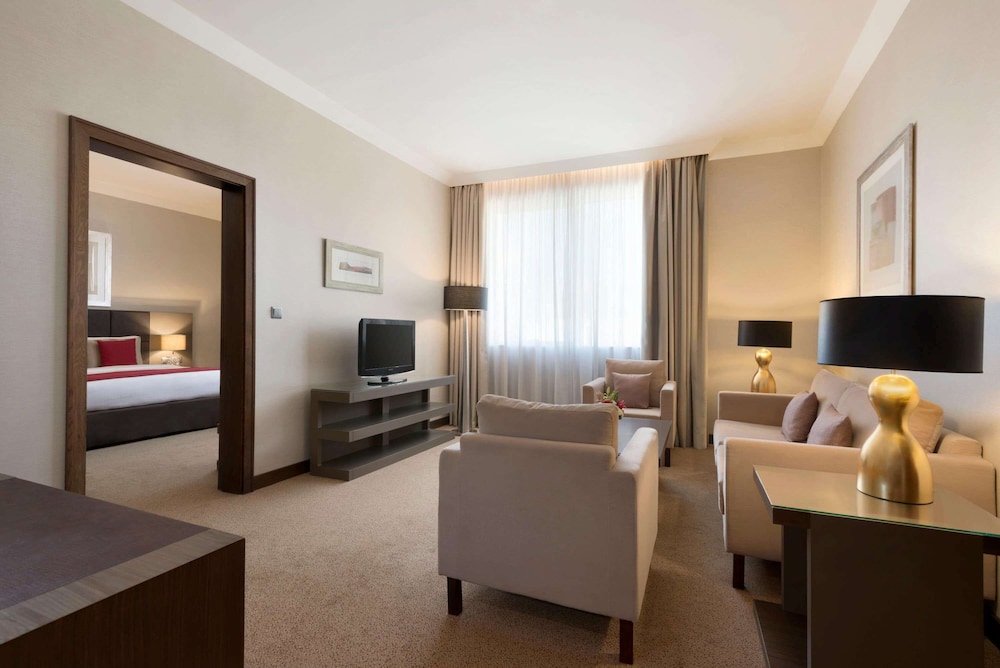 Ramada by Wyndham Abu Dhabi Downtown 13