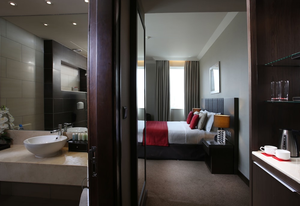 Ramada by Wyndham Abu Dhabi Downtown 7