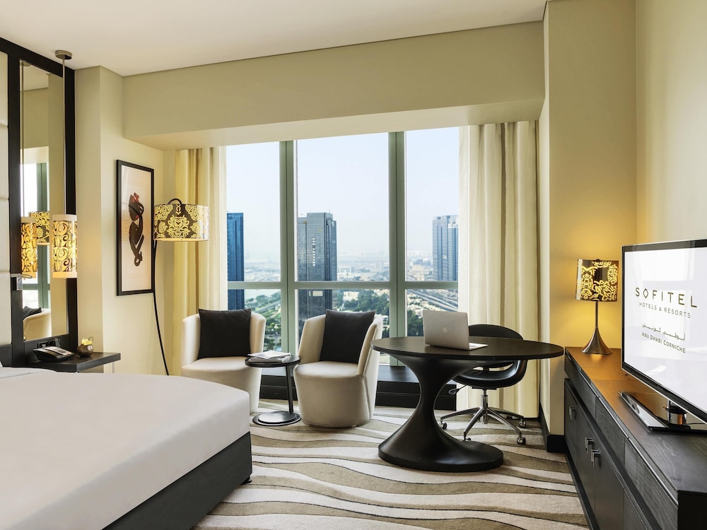 Sofitel Abu Dhabi Corniche 12