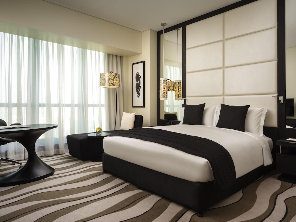 Sofitel Abu Dhabi Corniche 11