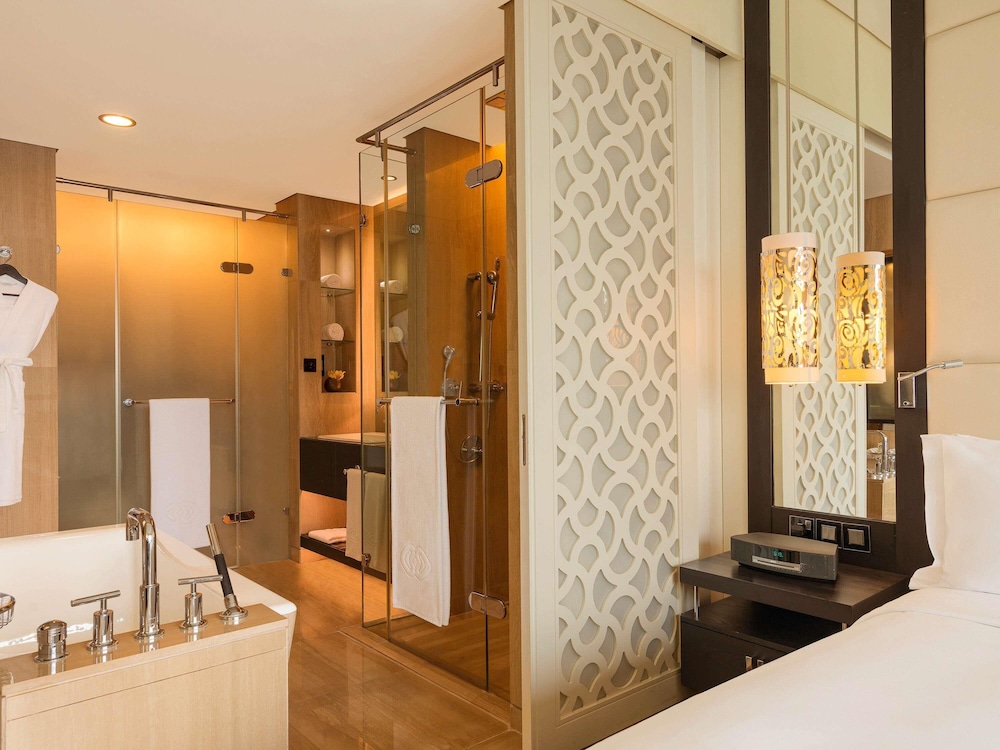 Sofitel Abu Dhabi Corniche 23