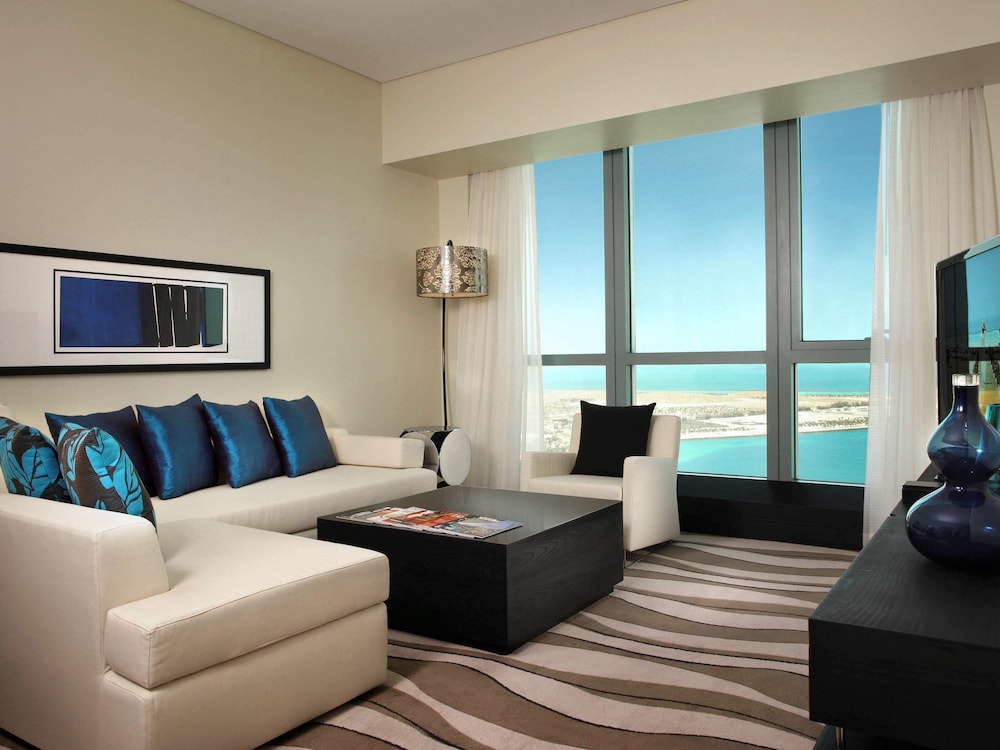 Sofitel Abu Dhabi Corniche 8
