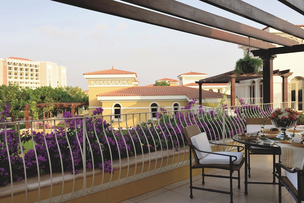 The Ritz-Carlton Abu Dhabi Grand Canal 21