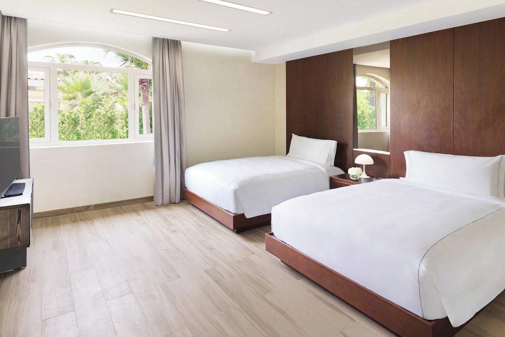 The Ritz-Carlton Abu Dhabi Grand Canal 20