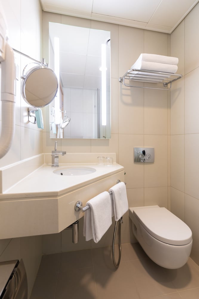 ibis Abu Dhabi Gate 23
