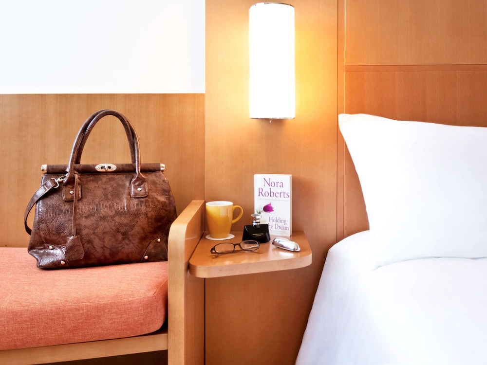ibis Abu Dhabi Gate 11