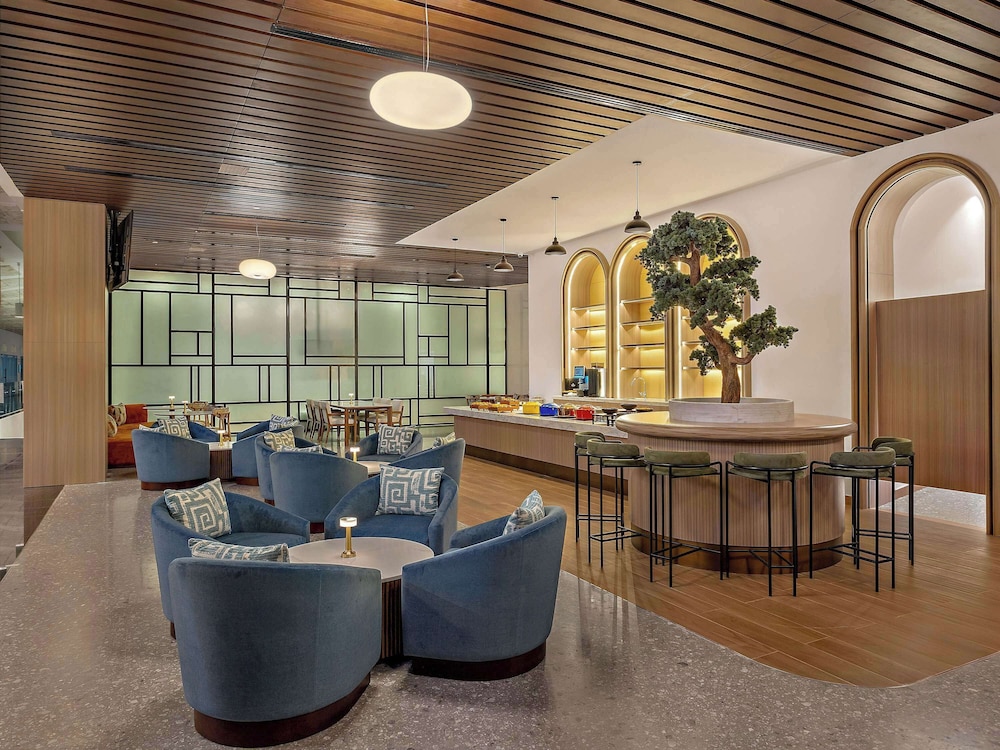 Novotel Abu Dhabi Al Bustan 21