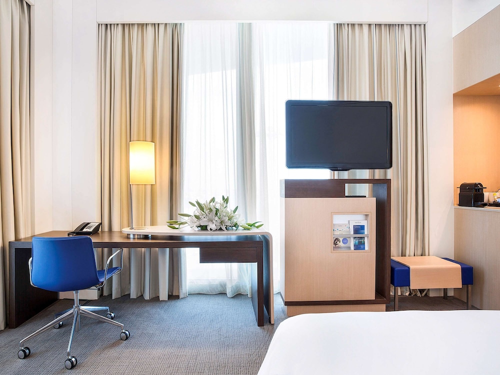 Novotel Abu Dhabi Al Bustan 23