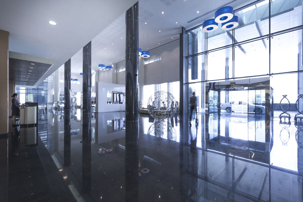 Novotel Abu Dhabi Al Bustan 2