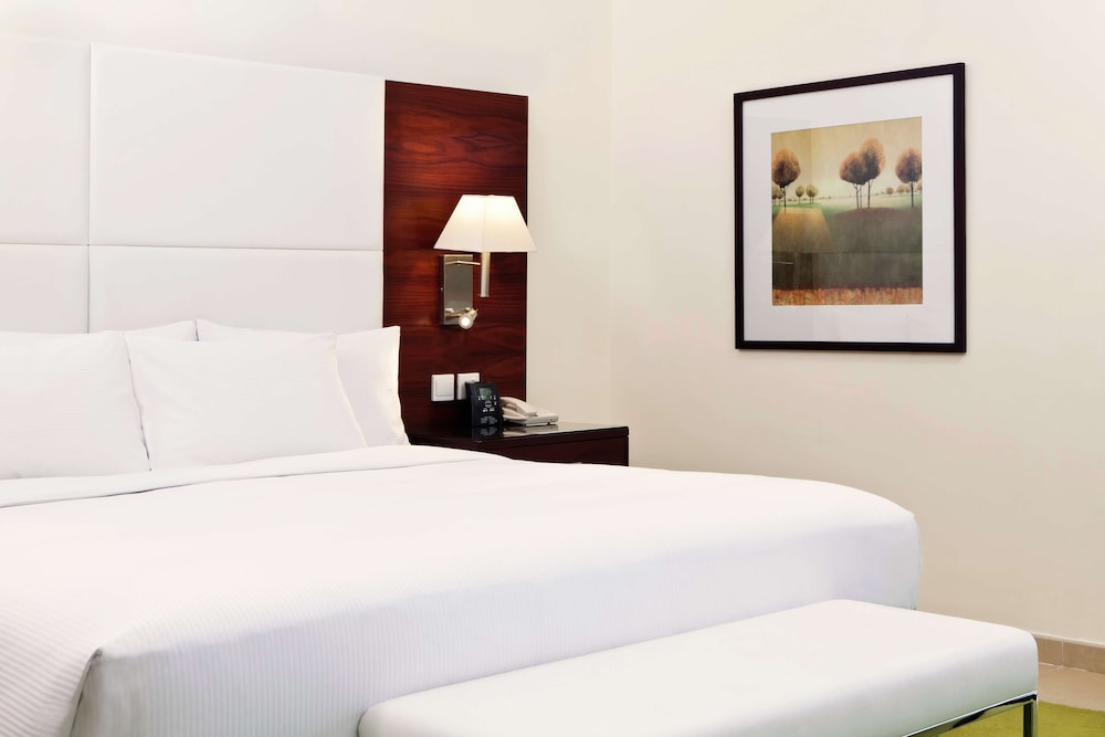 Hilton Dubai The Walk 11