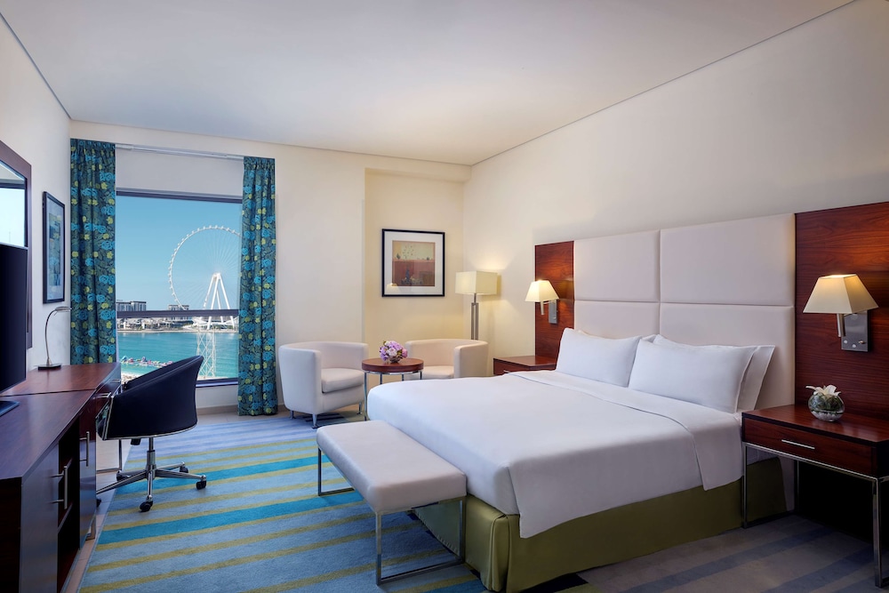 Hilton Dubai The Walk 8
