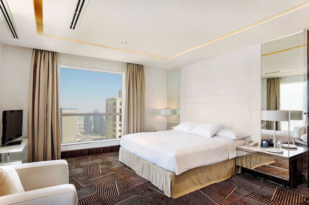 Hilton Dubai The Walk 20