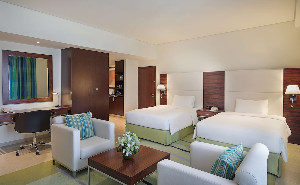 Hilton Dubai The Walk 12