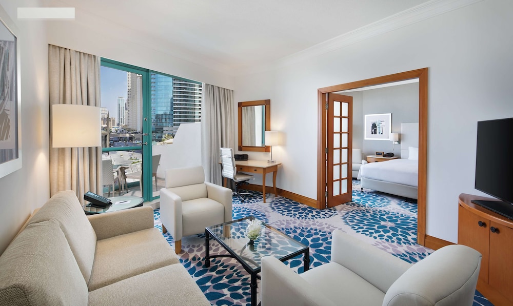 Hilton Dubai Jumeirah 23