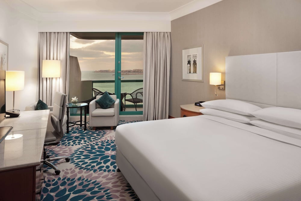 Hilton Dubai Jumeirah 21