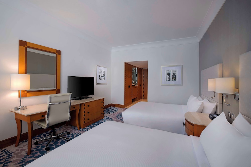 Hilton Dubai Jumeirah 24