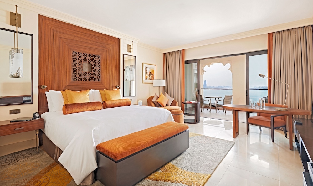 Fairmont The Palm 18