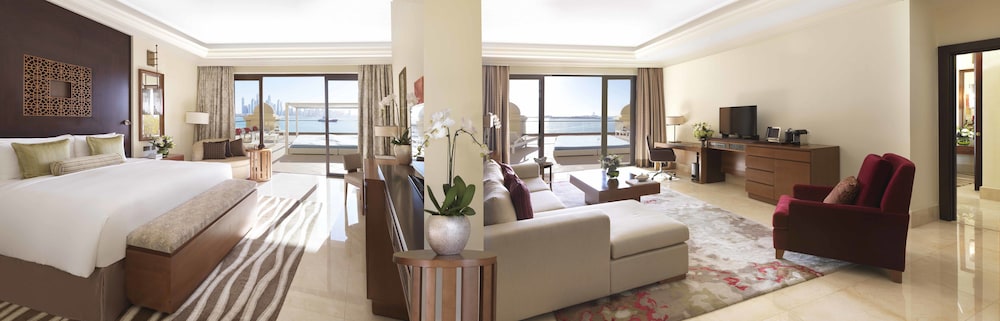 Fairmont The Palm 12