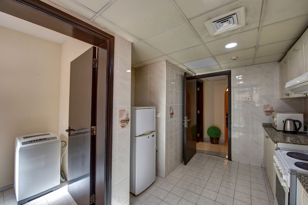 Nihal Residency Hotel Apartments 7