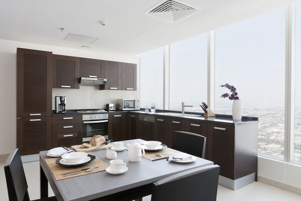 Nassima Tower Hotel Apartments 23