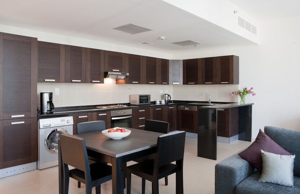 Nassima Tower Hotel Apartments 24
