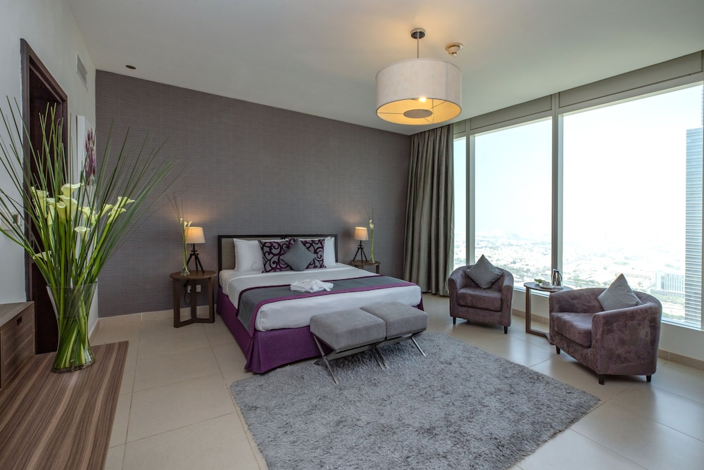 Nassima Tower Hotel Apartments 11