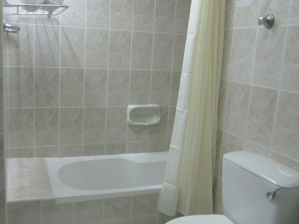 Grand Ambassador Hotel 9
