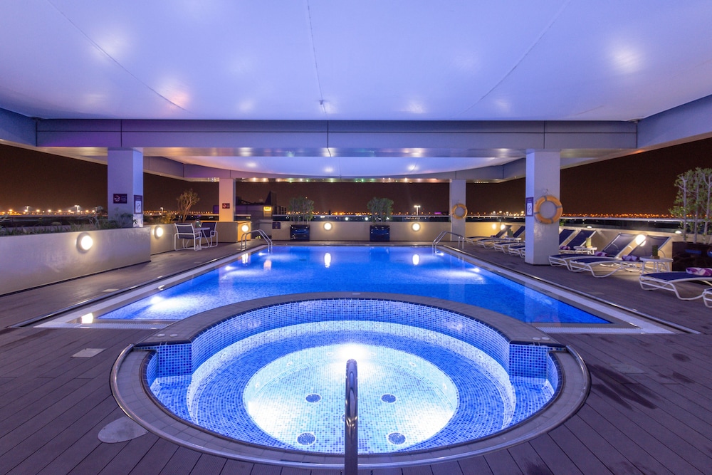 Premier Inn Abu Dhabi International Airport Hotel 17