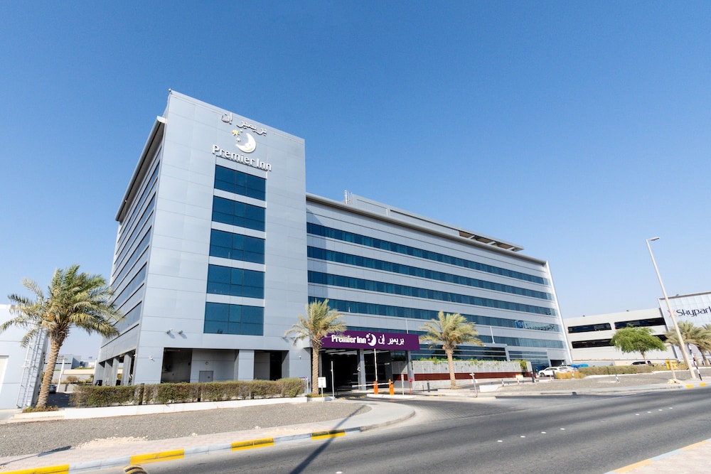 Premier Inn Abu Dhabi International Airport Hotel 1