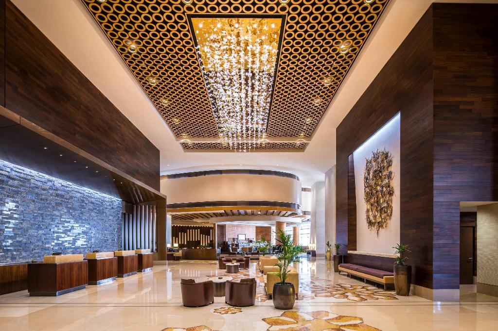 Swissôtel Al Ghurair 8