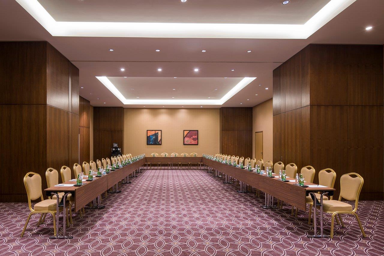 Swissôtel Al Ghurair 22