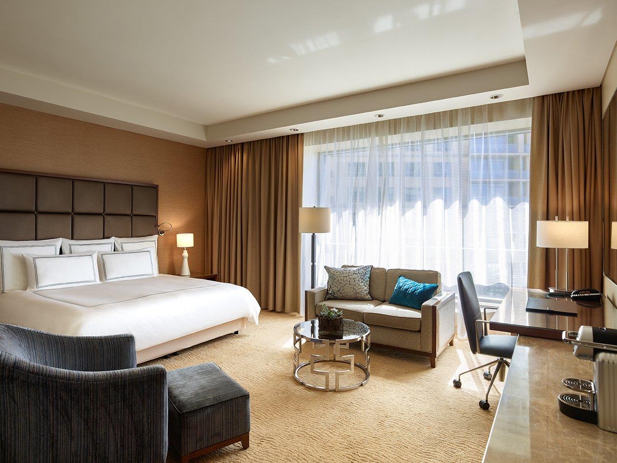 Swissôtel Al Ghurair 24