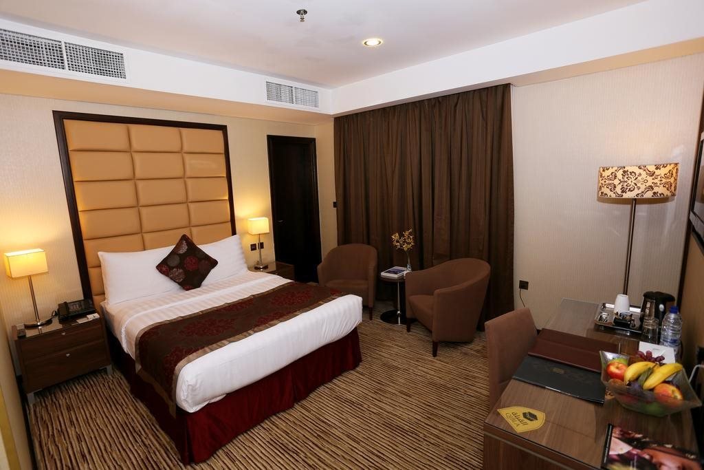 Al Hamra Hotel Sharjah 12