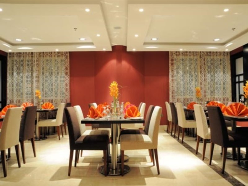 Al Hamra Hotel Sharjah 7