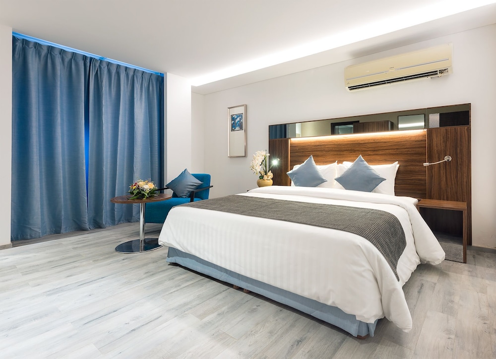 Barracuda Beach Resort 9