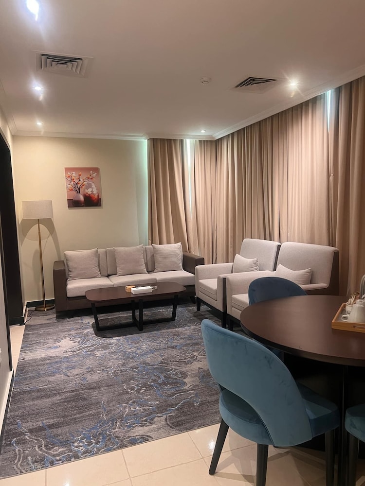 AG Hotel 24