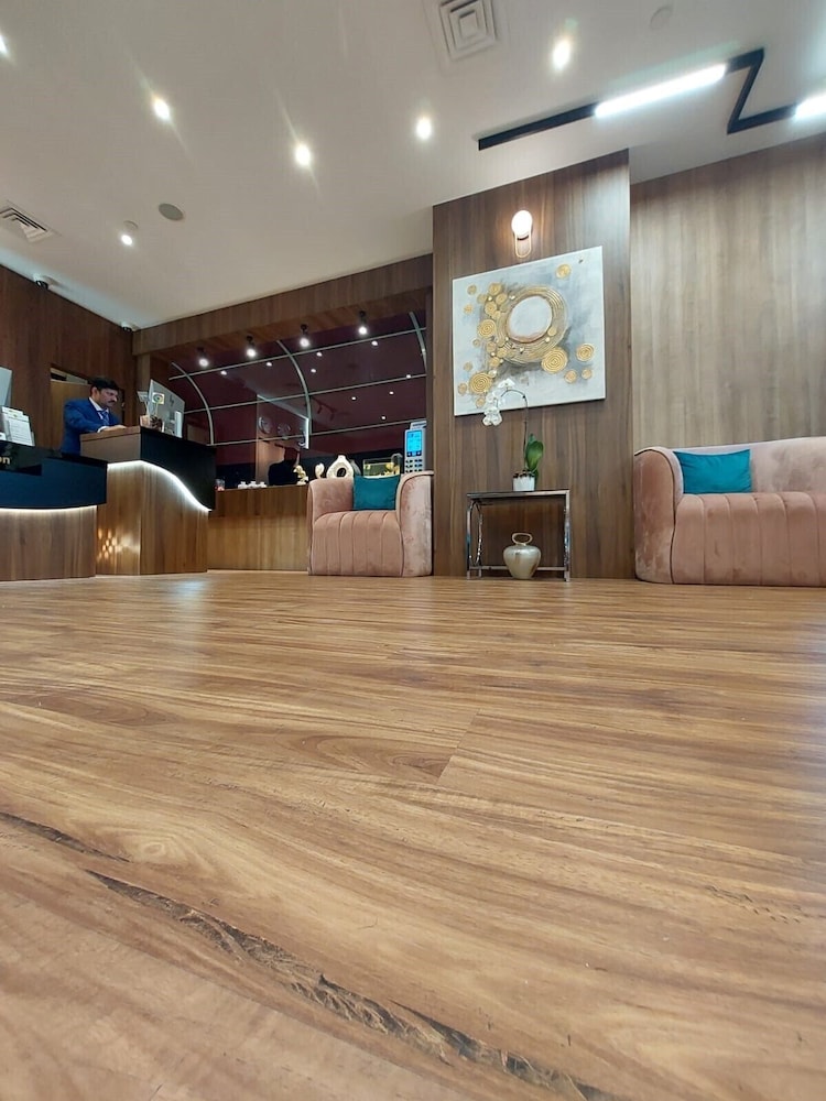 AG Hotel 8