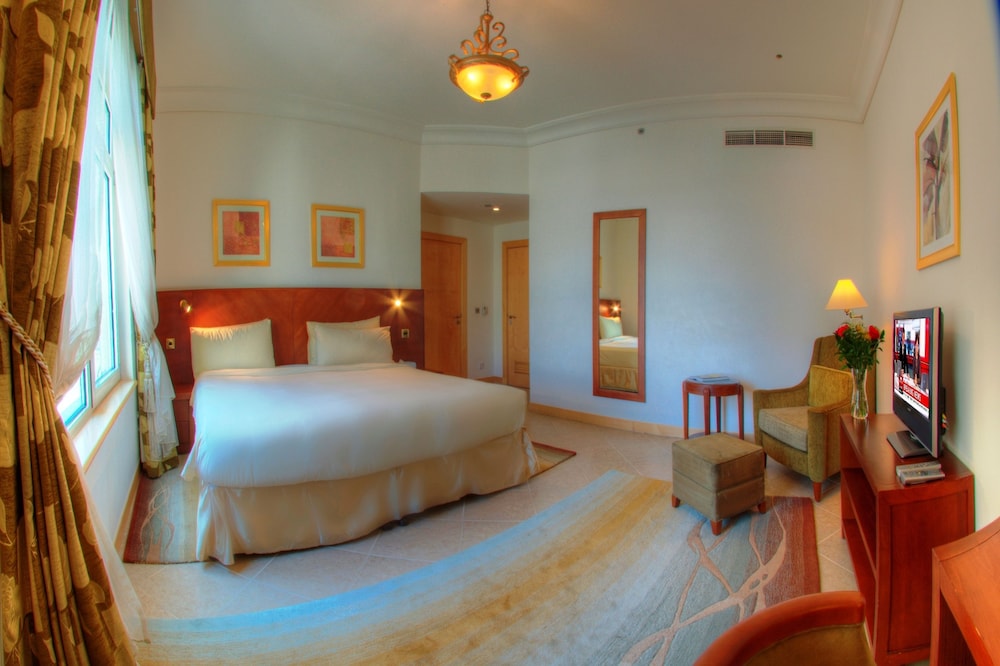 Royal Club Palm Jumeirah by Royal Vacation Homes Rental 5