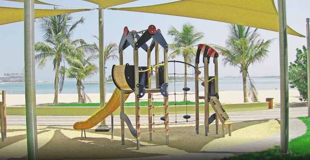 Royal Club Palm Jumeirah by Royal Vacation Homes Rental 2