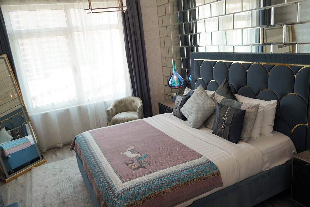 Royal Club Palm Jumeirah by Royal Vacation Homes Rental 12
