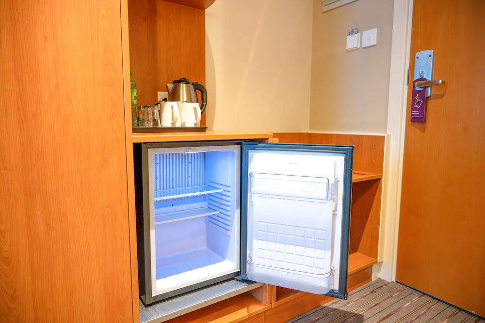 Premier Inn Abu Dhabi Capital Centre 8